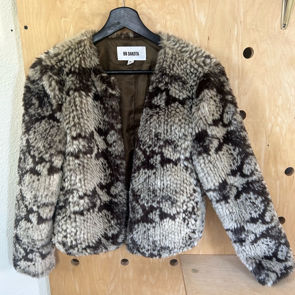 BB Dakota Faux Fur Snake Print Crop Jacket